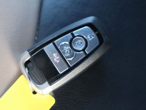 Used 2023 Ford Bronco Wildtrak image 37