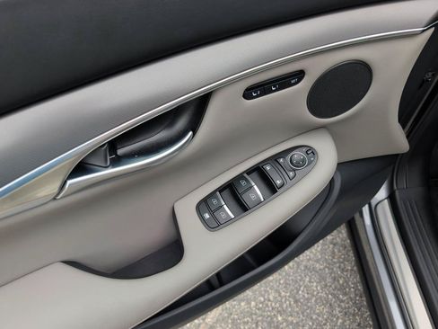 Certified 2024 INFINITI QX50 Luxe AWD/4WD image 17