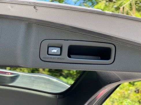 Certified 2021 Honda CR-V Touring image 23