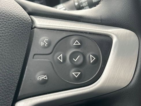 Used 2024 GMC Terrain SLT image 10