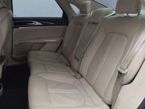 Used 2013 Lincoln MKZ image 18