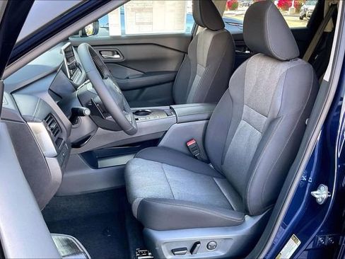 New 2026 Nissan Rogue SV image 7