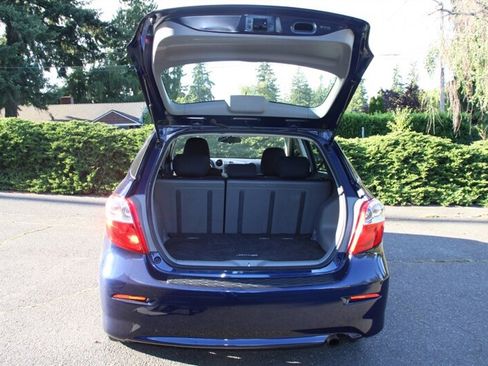 Used 2009 Toyota Matrix FWD image 16