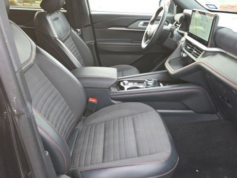 Used 2025 Ford Explorer ST-Line image 31