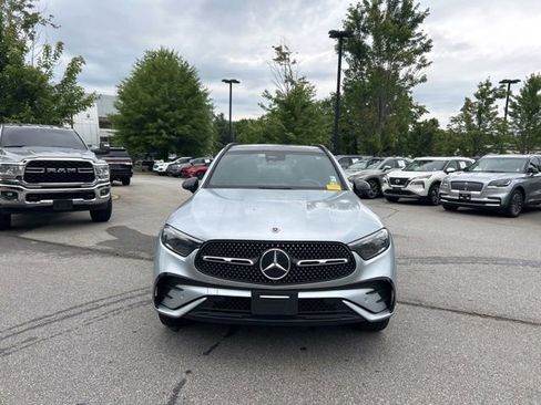 Used 2024 Mercedes-Benz GLC 300 4MATIC image 2