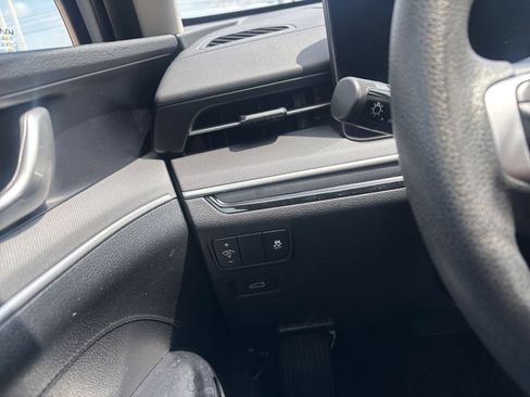 Used 2025 Kia K5 LXS FWD image 33