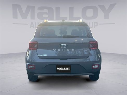 Used 2020 Hyundai Venue SEL image 4