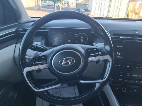 Used 2022 Hyundai Tucson Limited AWD/4WD image 16