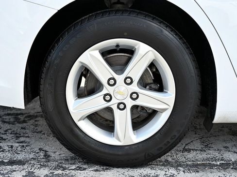 Used 2021 Chevrolet Malibu LS w/ Driver Confidence Package II image 13