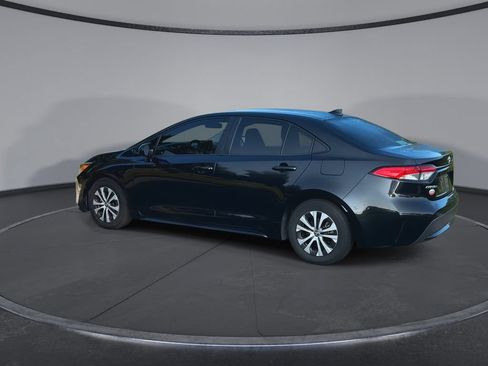 Used 2022 Toyota Corolla LE FWD image 6
