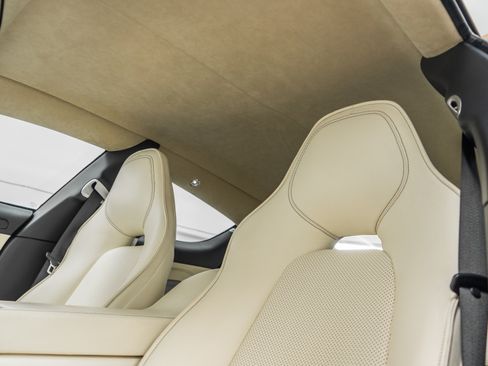 Used 2012 Aston Martin Rapide RWD image 18