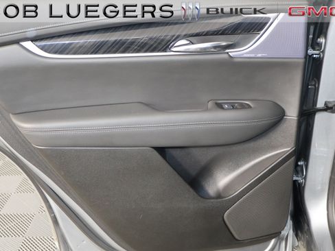 Certified 2025 Cadillac XT6 Premium Luxury FWD image 11