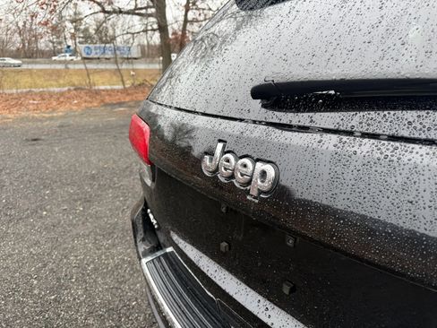 Used 2019 Jeep Grand Cherokee Limited w/ Luxury Group II image 13