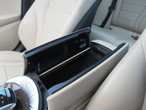 Used 2016 Mercedes-Benz C 300 Sedan image 53