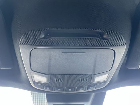 Used 2021 Ford Expedition XLT AWD/4WD image 25