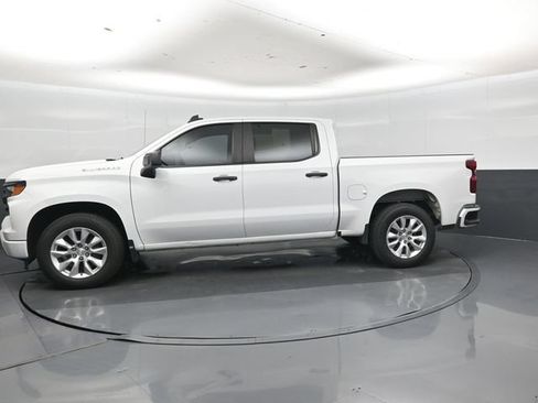 Used 2022 Chevrolet Silverado 1500 Custom RWD image 26