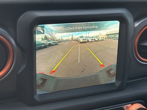 Used 2021 Jeep Gladiator Mojave image 19