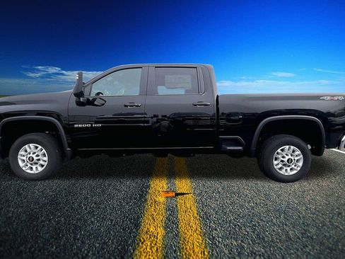 New 2025 Chevrolet Silverado 2500 LT w/ Safety Package image 20