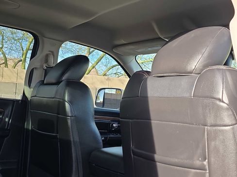 Used 2016 RAM 1500 Laramie w/ Convenience Group image 16