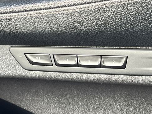 Used 2020 BMW 740i w/ M Sport Package image 15