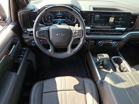 Used 2026 Chevrolet Silverado 1500 High Country w/ Midnight Edition AWD/4WD image 11