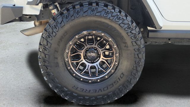 Used 2024 Jeep Wrangler Unlimited Rubicon w/ Convenience Group AWD/4WD image 46