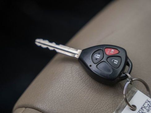 Used 2019 Toyota 4Runner SR5 image 40