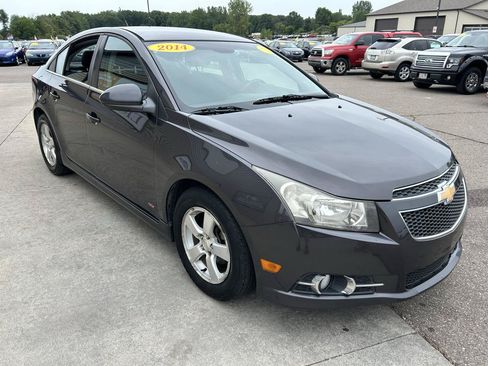 Used 2014 Chevrolet Cruze LT w/ RS Package FWD image 3