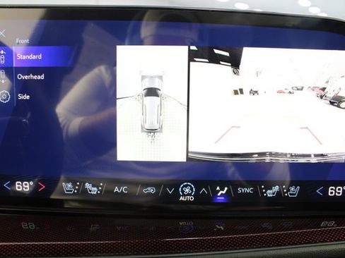 New 2026 Chevrolet Traverse RS image 4