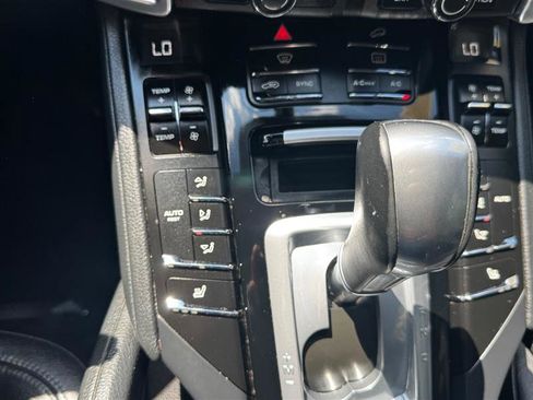 Used 2014 Porsche Cayenne image 37