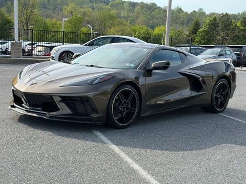 Used 2020 Chevrolet Corvette Stingray Coupe w/ 1LT RWD image 8