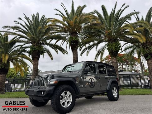 Used 2019 Jeep Wrangler Unlimited Sport S AWD/4WD image 6