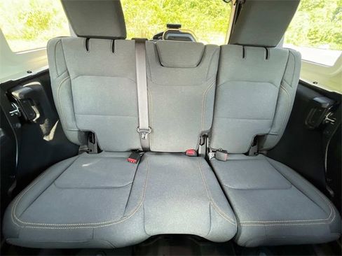 Used 2024 Jeep Wrangler Sport S image 27