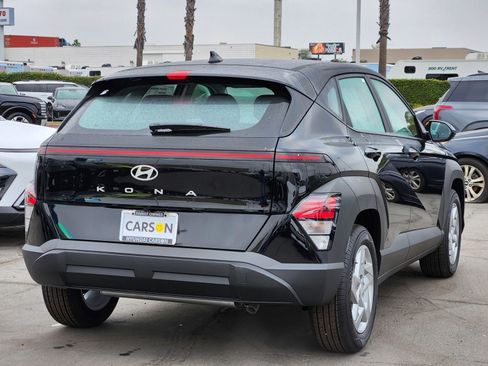 New 2026 Hyundai Kona SE image 7