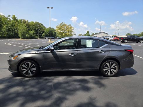 Used 2019 Nissan Altima 2.5 SV AWD/4WD image 5