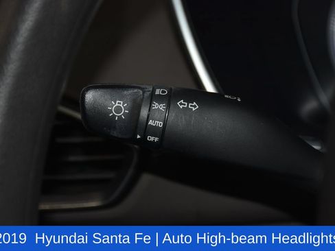 Used 2019 Hyundai Santa Fe SE FWD image 10