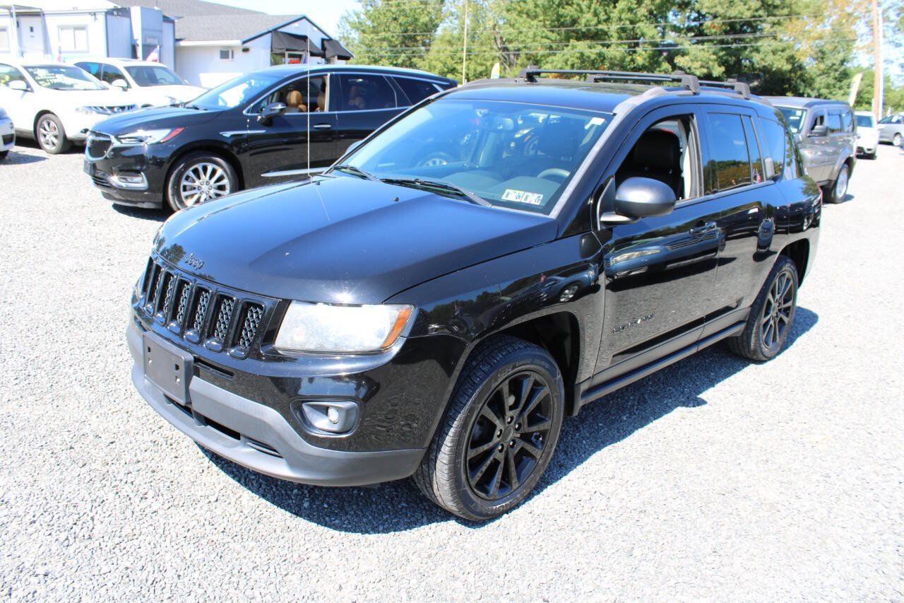 Used 2015 Jeep Compass Sport w/ Power Value Group AWD/4WD image 2