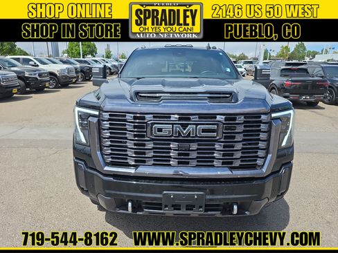 Used 2024 GMC Sierra 2500 Denali Ultimate AWD/4WD image 2