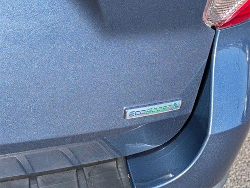 Used 2020 Ford Explorer XLT w/ Equipment Group 202A image 8