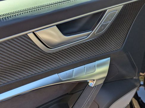 Used 2025 Audi RS 6 performance image 13