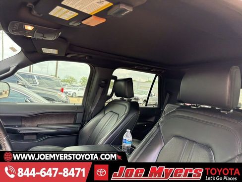 Used 2018 Ford Expedition Limited w/ Equipment Group 301A image 5