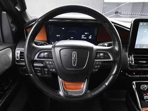 Used 2020 Lincoln Navigator Reserve w/ Luxury Package RWD image 29