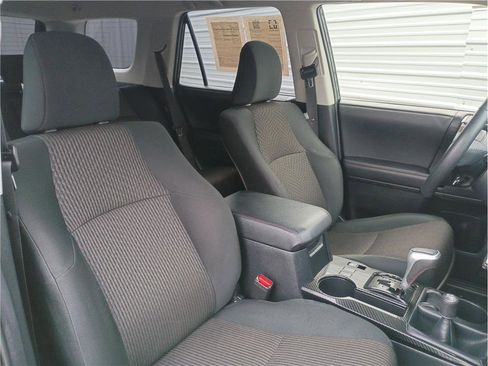 Used 2024 Toyota 4Runner TRD Off-Road image 21