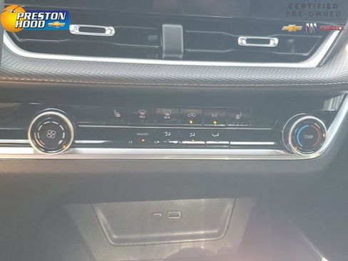 Certified 2025 Chevrolet Equinox LT AWD/4WD image 24