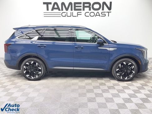 Used 2025 Kia Sorento SX image 4