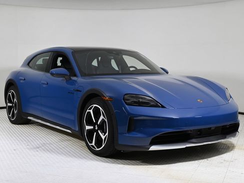 New 2025 Porsche Taycan 4 Cross Turismo image 9