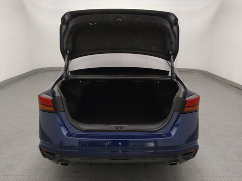 Used 2023 Nissan Altima 2.5 SR FWD image 29