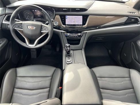 Certified 2025 Cadillac XT6 Premium Luxury w/ Platinum Package image 3