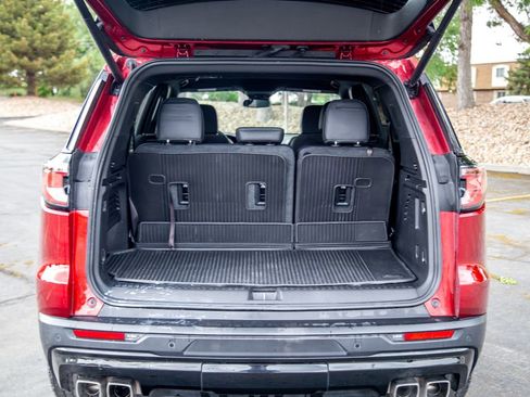 Used 2024 GMC Acadia AT4 w/ Luxury Package AWD/4WD image 25