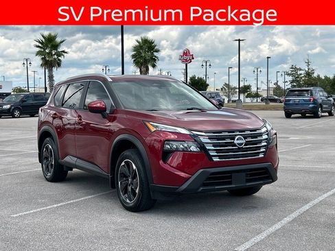 Used 2024 Nissan Rogue SV w/ SV Premium Package FWD image 9